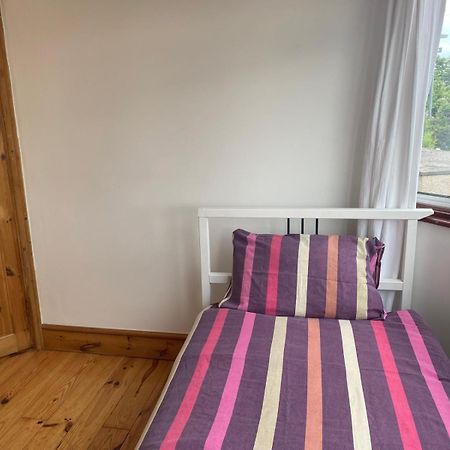 Lovely Rooms In West London Northolt  Экстерьер фото